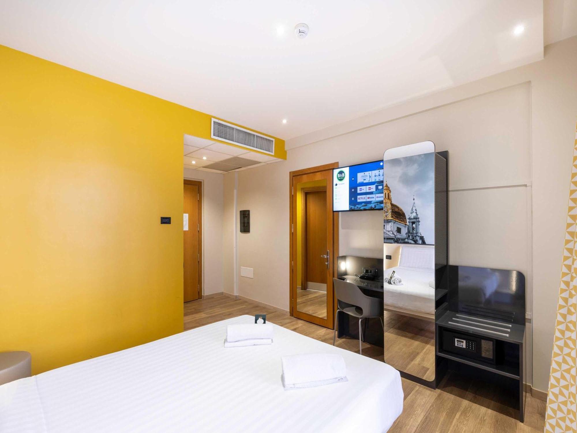 B&B Hotel Roma Tuscolana San Giovanni Esterno foto