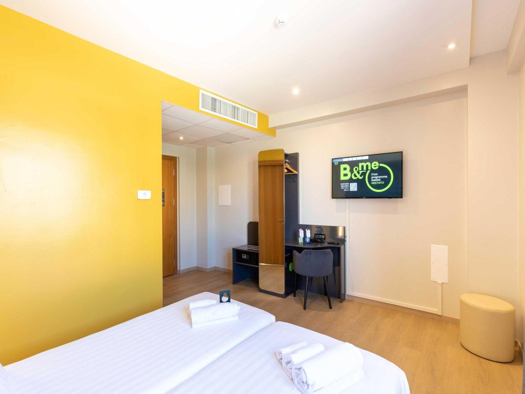 B&B Hotel Roma Tuscolana San Giovanni Esterno foto