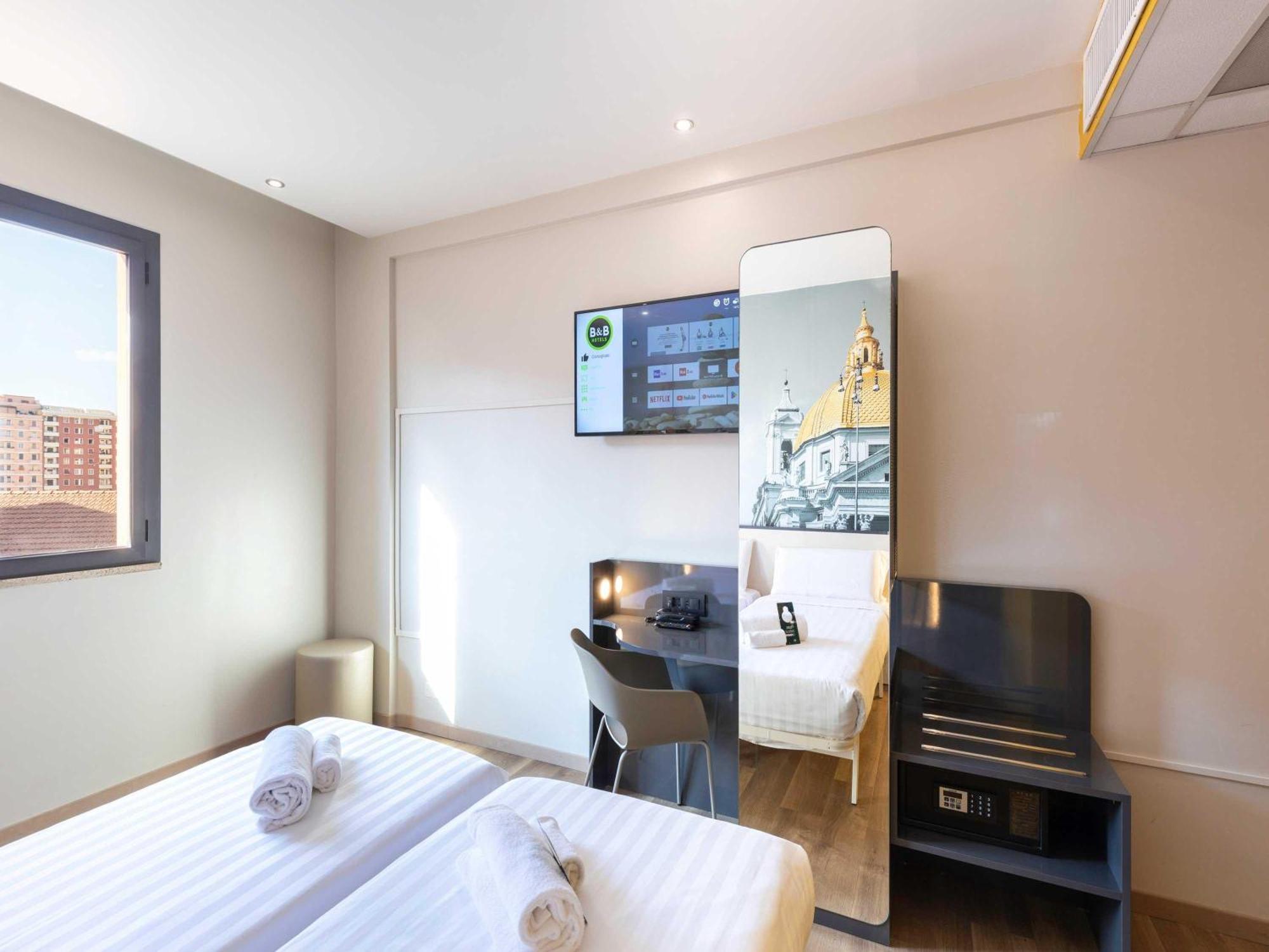 B&B Hotel Roma Tuscolana San Giovanni Esterno foto