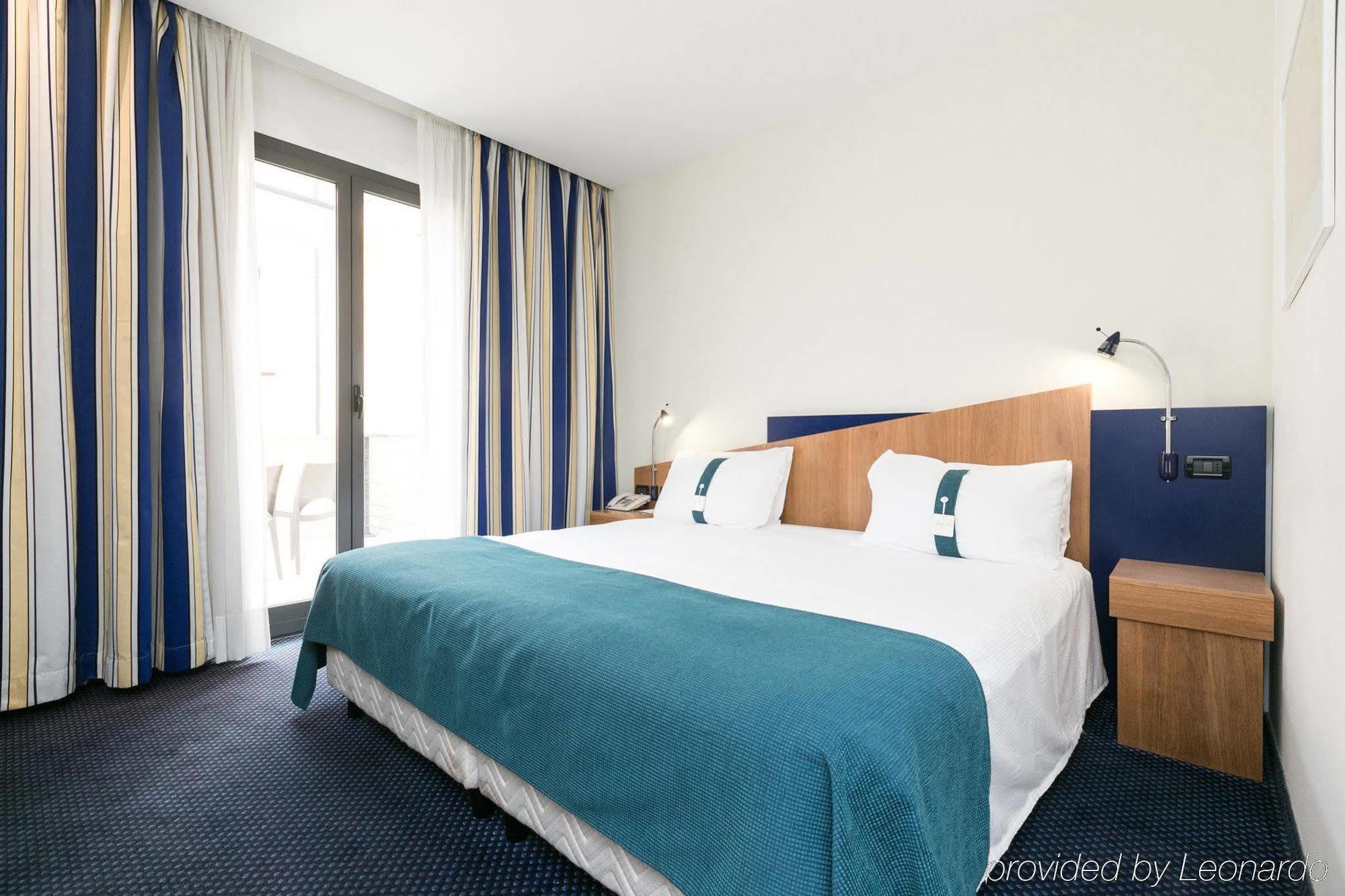 B&B Hotel Roma Tuscolana San Giovanni Esterno foto